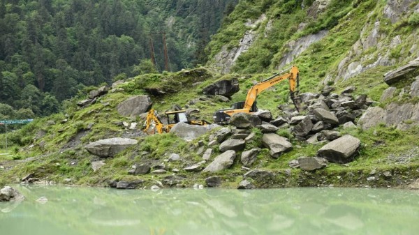 Landslides_(1)