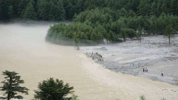 Lake_on_Bhagirathi_River