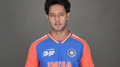 Shivam Dube unveiled Team India's jersey for Asia Cup.