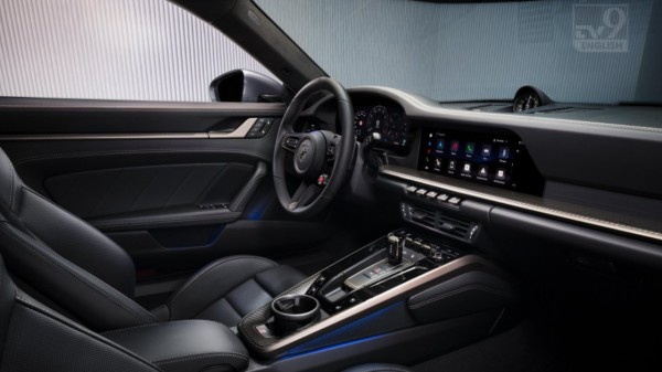 Porsche 911 Turbo S interior