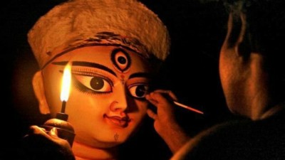 All you need to know about Chokkhu Daan ritual in Durga Puja 2025