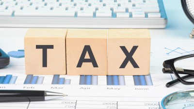 Tax professionals say that it can take two to five weeks for IT refund to be credited to the taxpayer's bank account.