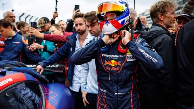 Max Verstappen stamps his mark at Nordschleife