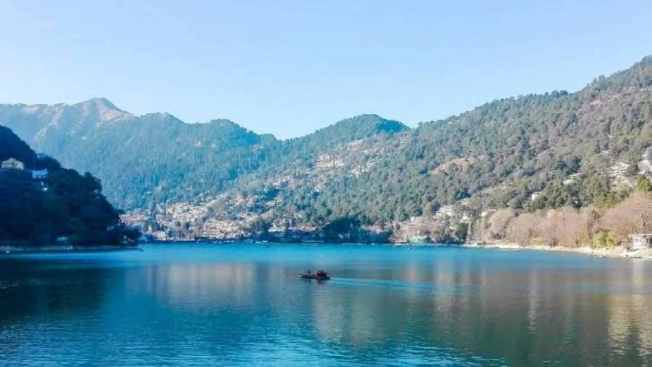 According to the Meteorological Department, Dehradun, Bageshwar, Champawat, and Nainital are under an orange alert today, with heavy rainfall expected at isolated places