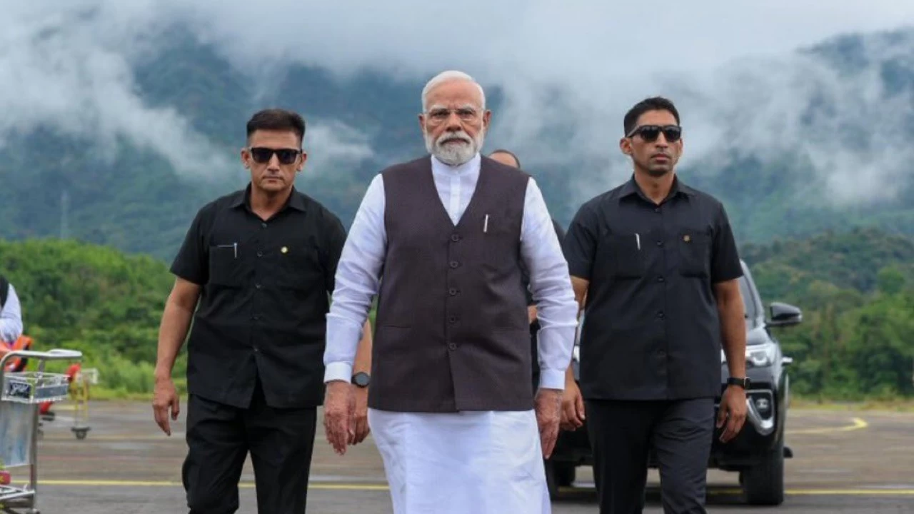 FM Nirmala Sitharaman, RIL chairman Mukesh Ambani greet PM Modi on his birthday