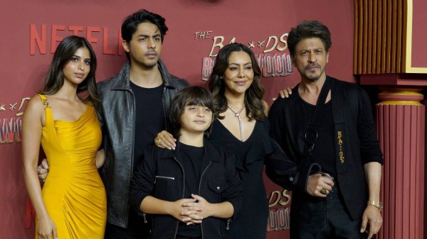 Shah Rukh Khan, Ayan Khan, Suhana Khan, and Gauri Khan