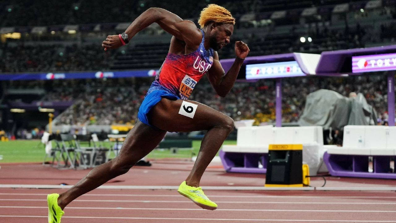 Noah Lyles wins fourth successive 200m gold at world championship.