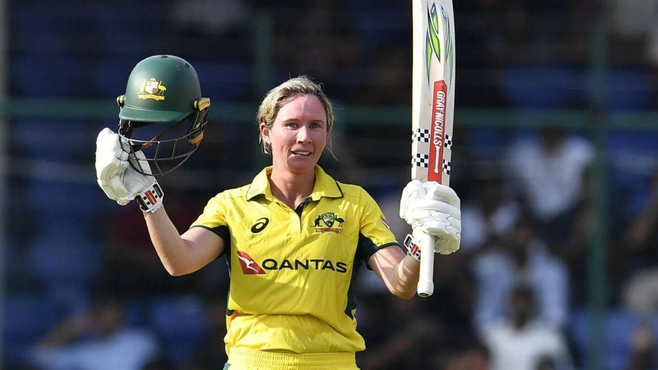 Beth Mooney smashed a century in third India ODI.