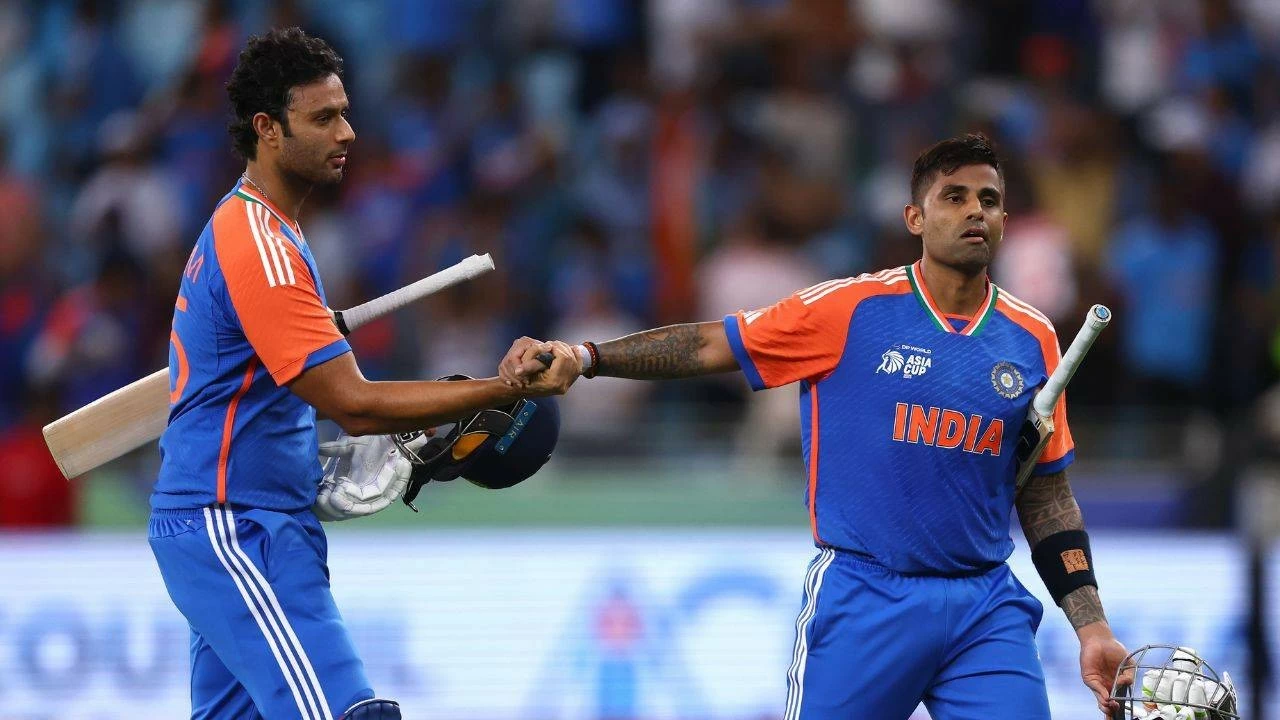 Indian fans perform aarti at Ganga Ghat in Varanasi ahead of the Indo-Pak clash.