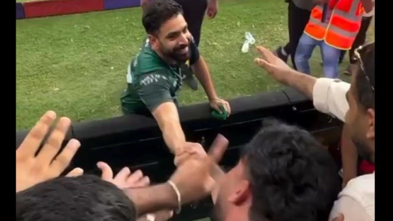 Haris Rauf moment with a fan goes viral ahead of Asia Cup final clash against India.