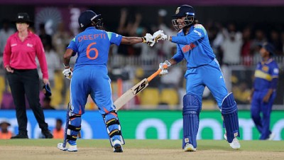 India scored 269 /8 in WC opener vs Sri Lanka.