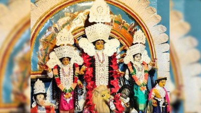 Vijayadashami 2025: Know about legend of unmoving Durga idol for visarjan