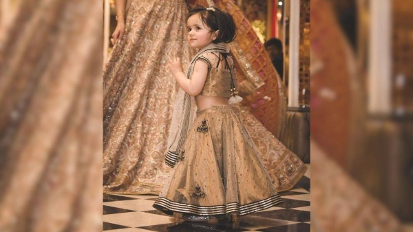 Stylish photoshoot ideas for girls to shine this Dussehra