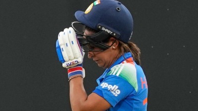 Harmanpreet Kaur departed cheaply in a high-pressure game against Pakistan in the Women&#039;s World Cup 2025.