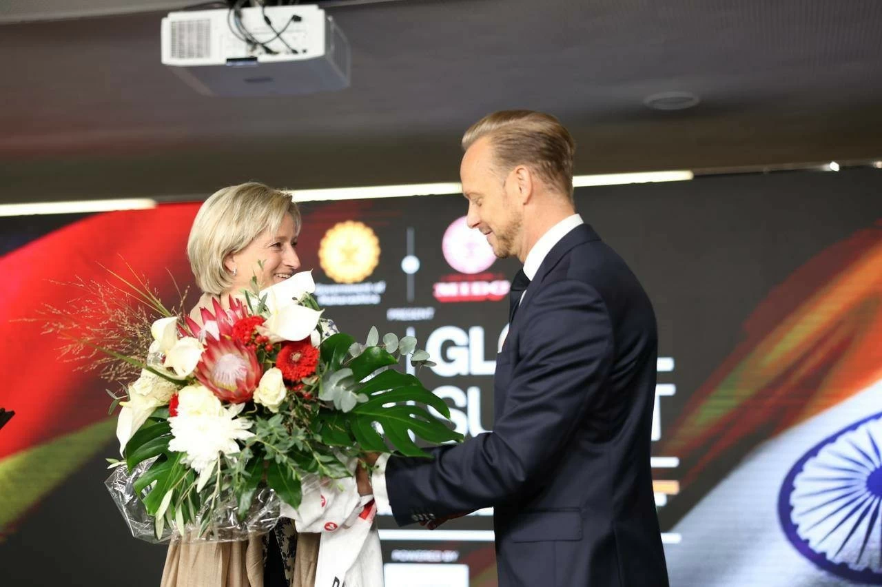 The 1-day Summit focuses on developing India-Germany relations and its theme is ‘Democracy, Demography, Development – The India–Germany Connect’.