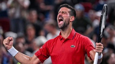 Novak Djokovic reached Shanghai Masters semis on Thursday.