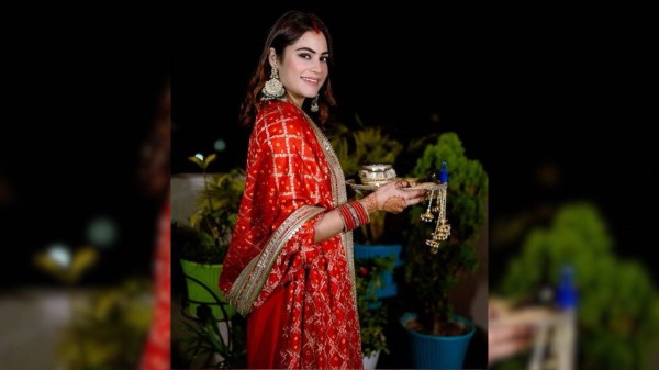 Karwa Chauth 2025: Captivating poses in suit for Instagram aesthetic