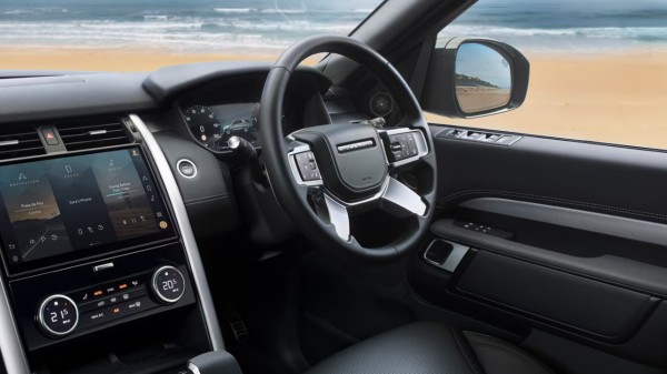 Land Rover Discovery Tempest interior