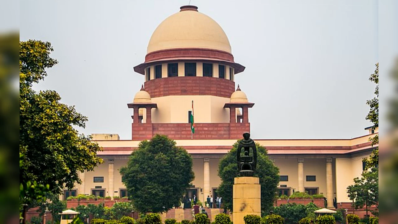 There is a litigation against the Sahara Group in the apex court as investors are demanding returns. (Photo credit: Wikimedia Commons)