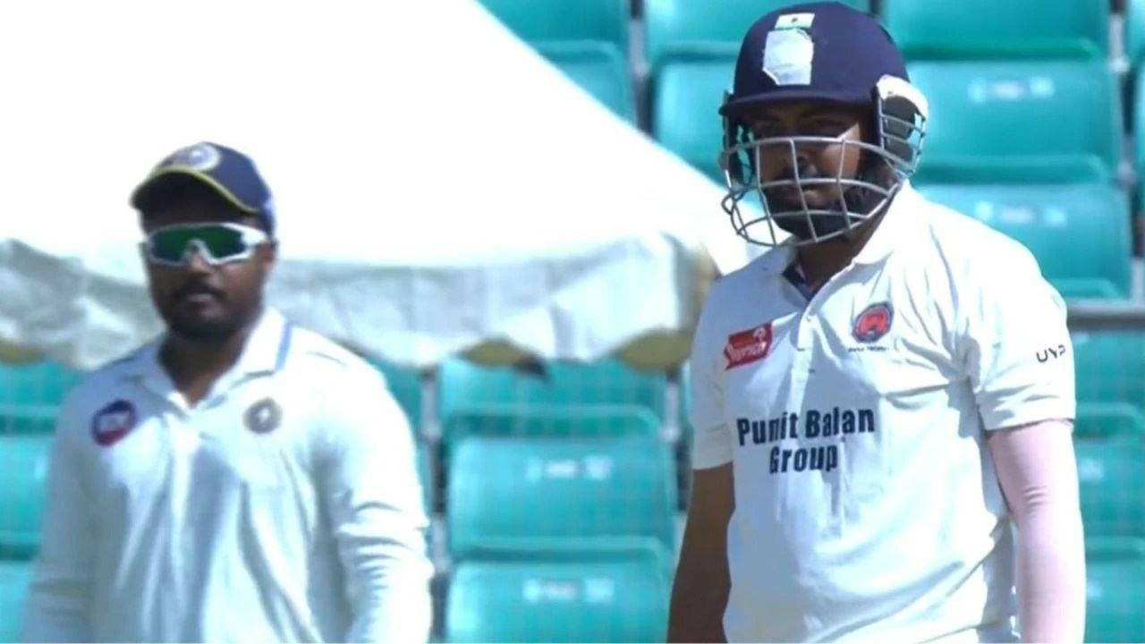 Prithvi Shaw out for a duck on Maharashtra's debut in the Ranji Trophy.