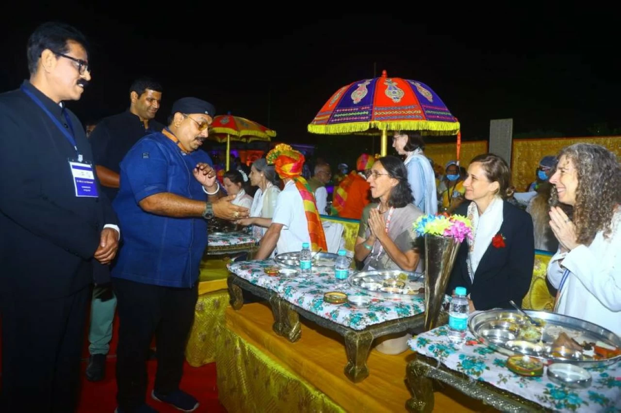 Manohar's dedication to breaking culinary records is well-documented.