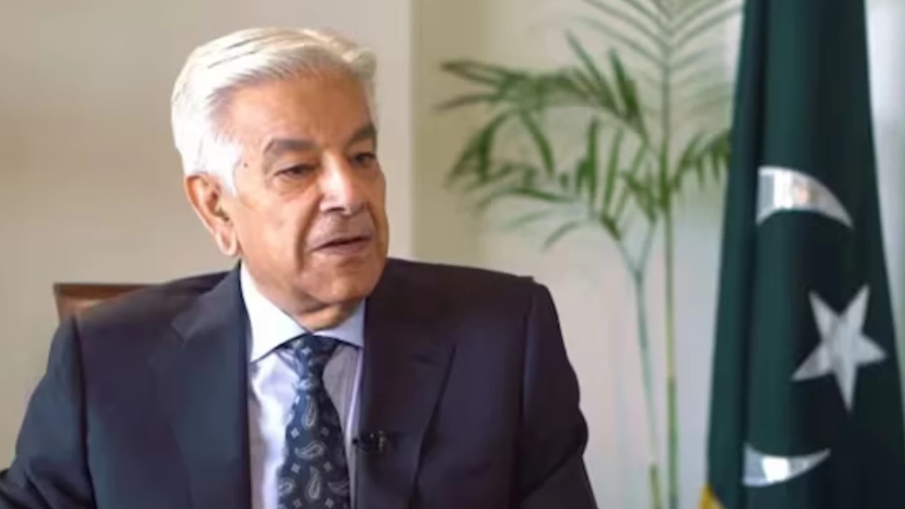Pakistan Defence Minister warns of open war against Afghanistan