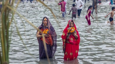Step-by-step guide to home pond making for Chhath Puja 2025
