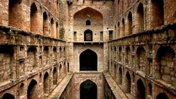 agrasen_ki_baoli