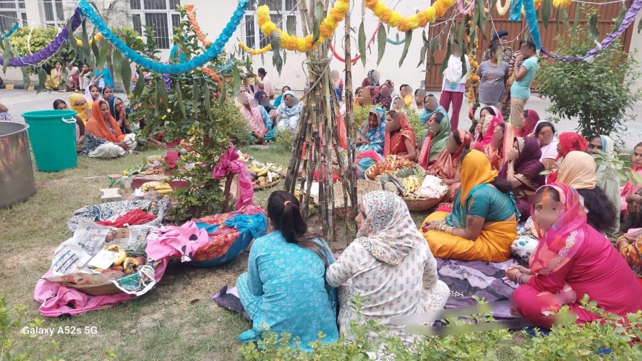 The Mandoli Prison Complex is located in North East Delhi near the border of Uttar Pradesh. It has been built on 68 acres of land to accommodate 3776 inmates in six jails. It has been constructed to ease of the overcrowding at Tihar Jail Complex. (Photo credit: TV9)