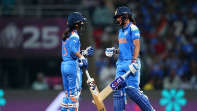 India beat Australia by 5 wickets in the semifinal of the Women's ODI World Cup.