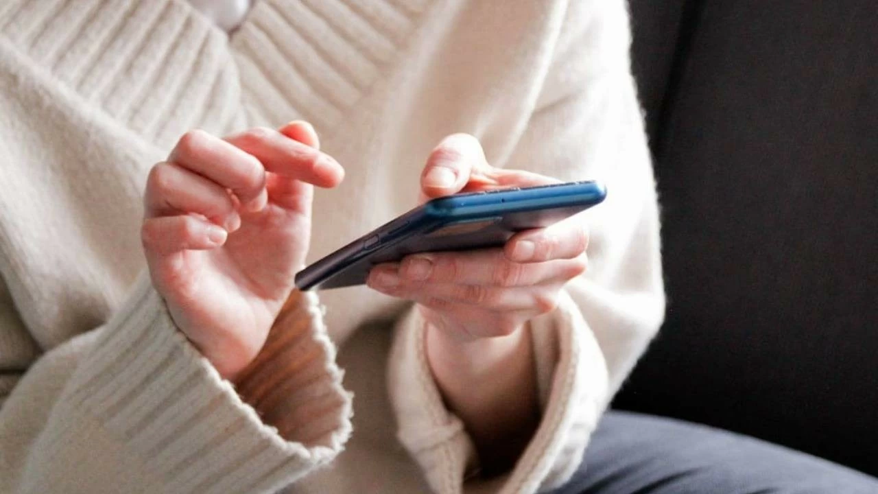 A study conducted by a group of doctors in Kerala shows excessive screen time among children. Picture credits : Getty images 