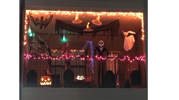 halloween_balcony_(1)