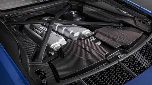 Audi R8 V10 engine