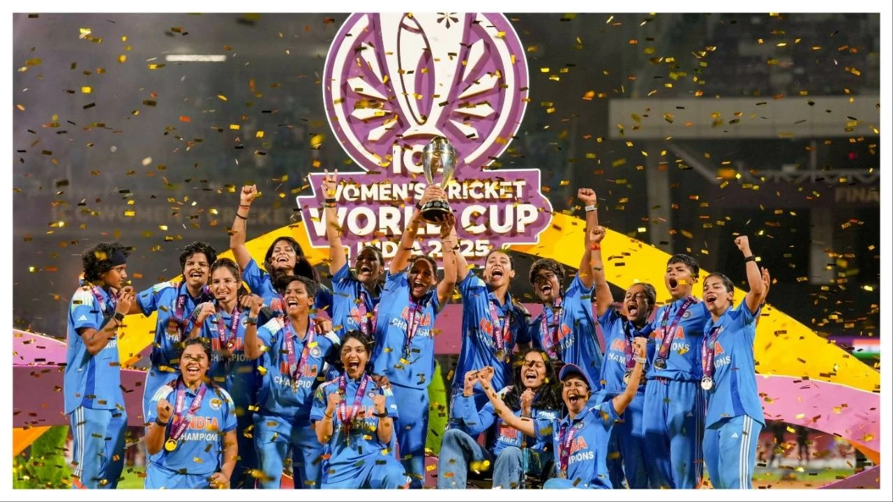 Indian players celebrate their World Cup win. 