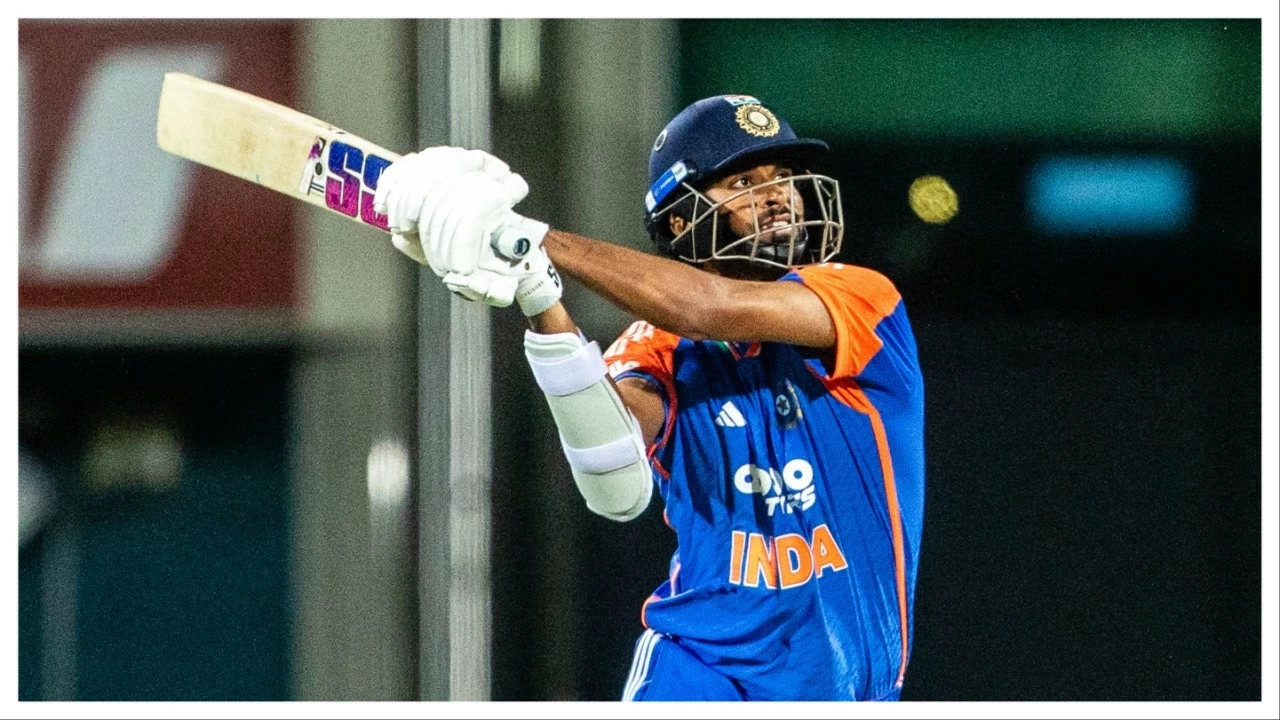 Washington Sundar bats during the T20I between India and Australia in Hobart on Sunday.