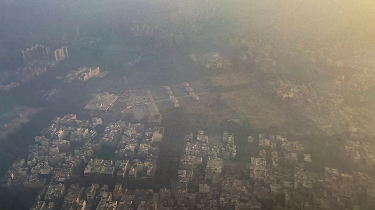 An aerial view of the city shrouded in smog, in New Delhi, Thursday, Nov. 6, 2025