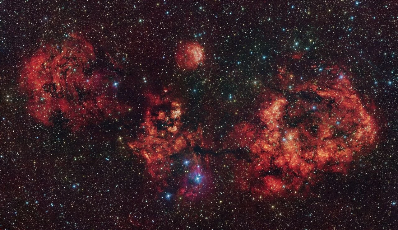 The RCW 94/95 nebulae. 