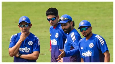 India&#039;s head coach Gautam Gambhir (left) during a practice session ahead of a Test match against West Indies in New Delhi on October 8.