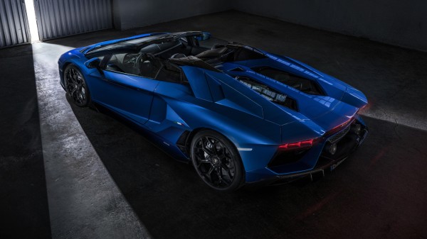 Lamborghini_Aventador_Vdesign