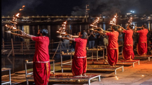 Ganga_Aarti_in_Rishikesh