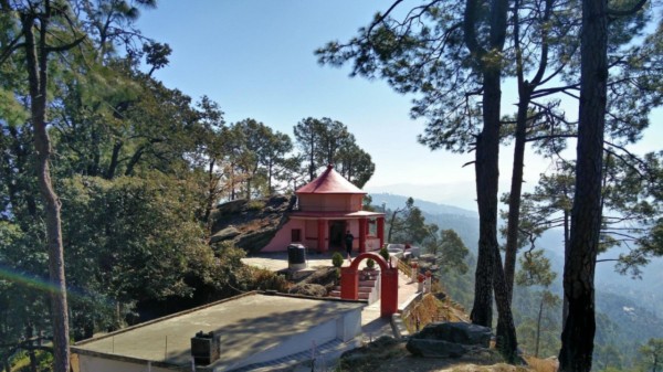 Kasar_Devi_temple,_Almora