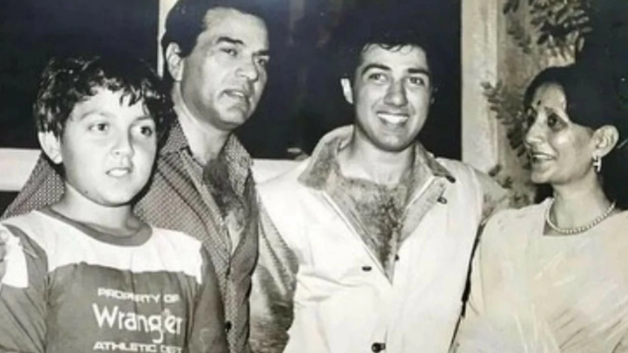 Dharmendra with family