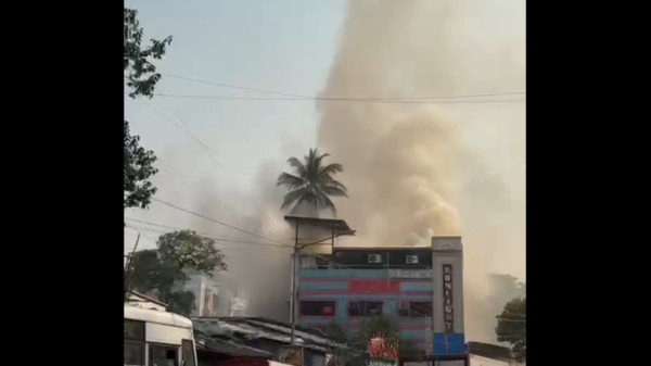 A major fire broke out at Sunlight Hotel in Kurla, Mumbai on Wednesday evening.