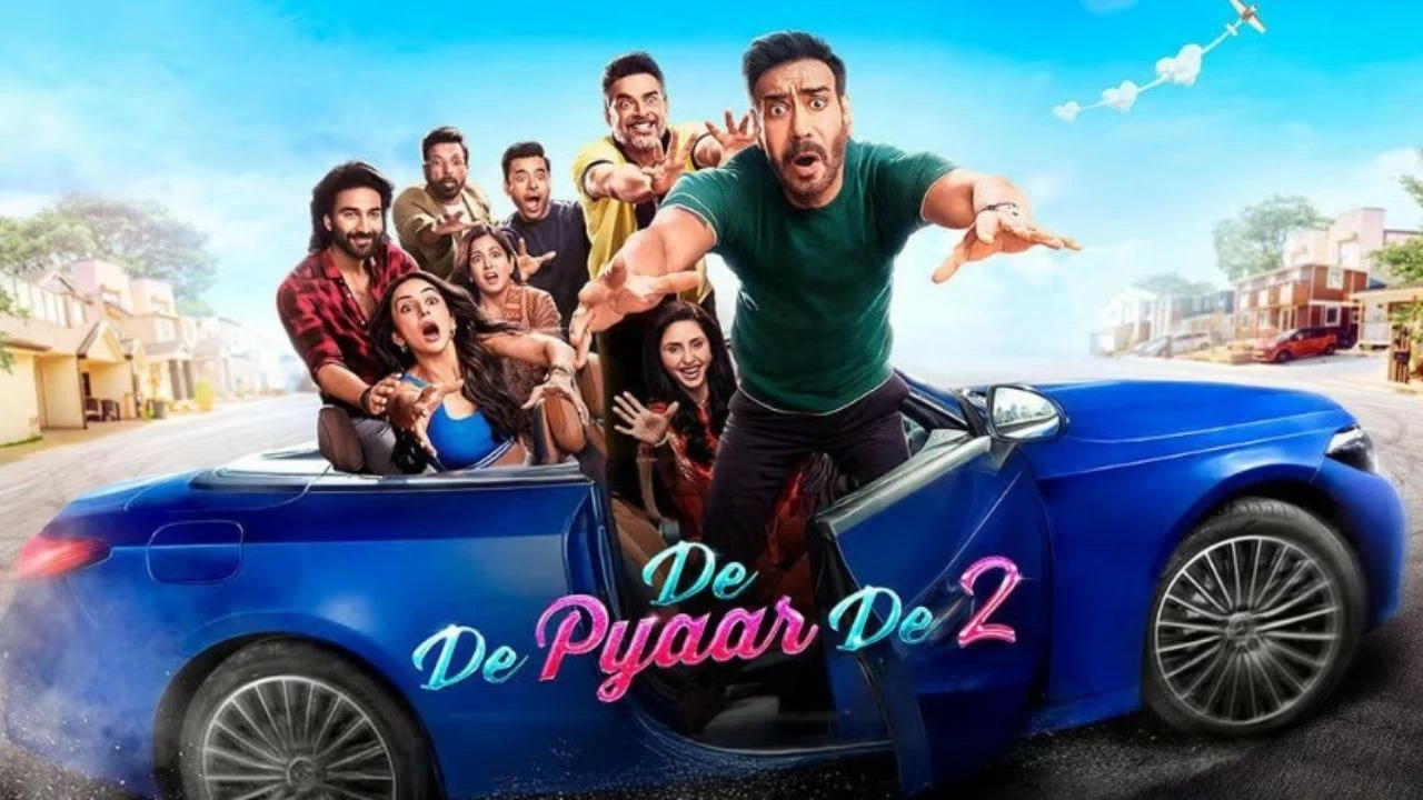 De De Pyaar De 2 advance booking.