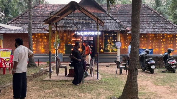 Elambangottu Shiva temple where the caste bias was alleged by a family