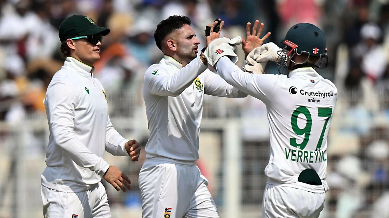 India lost three wickets in the morning session of day 2 of the first Test match against South Africa.