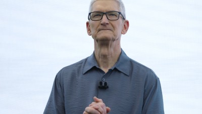 The potential transition comes amid broader leadership changes at Apple and ahead of a strong holiday quarter.