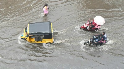 While the immediate system poses no cyclonic threat, weather watchers are closely monitoring another potential low-pressure area expected to form around November 25th. 
