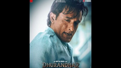 Akshaye_Khanna_bloodied_look_is_out