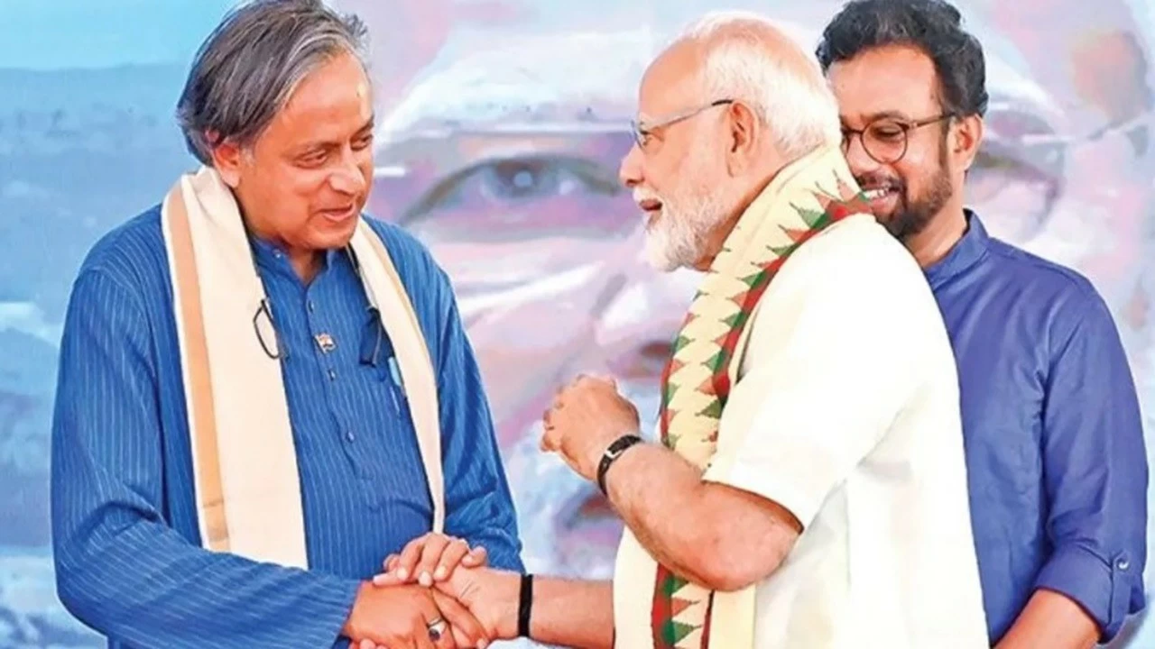 PM Modi with Congress leader Shashi Tharoor.